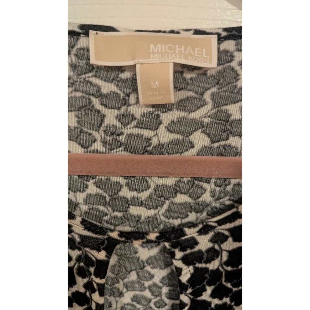 Michael Kors Blouse Medium Black White Abstract Keyhole 3/4 Sleeve Workwear Top